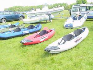 Many_inflatable_canoes